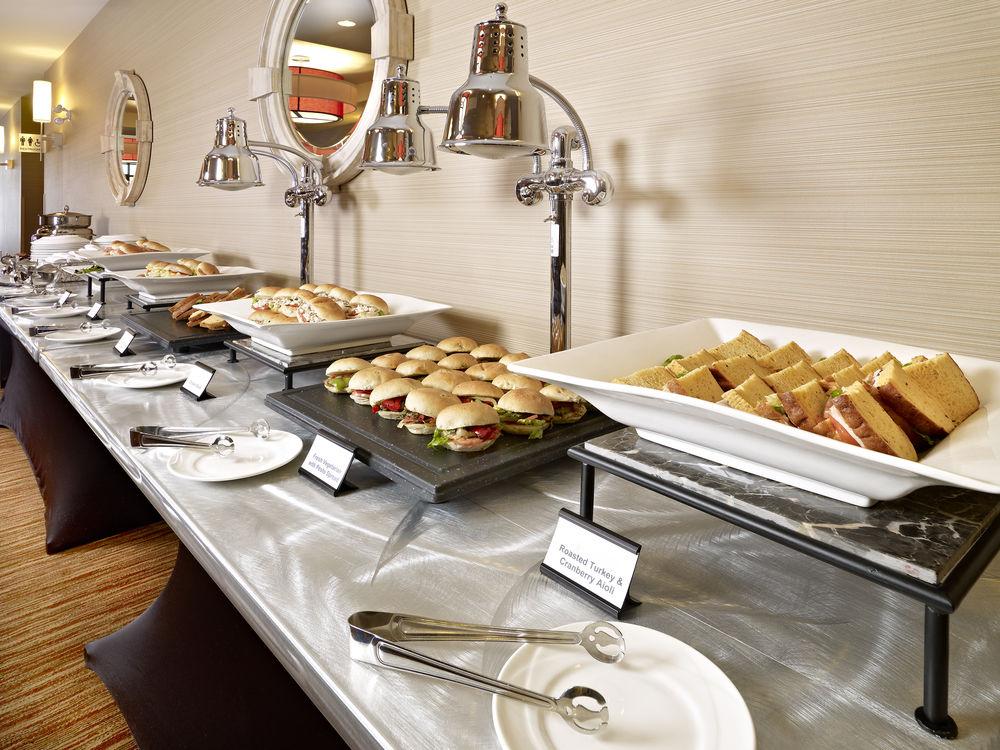 Hotel Courtyard By Marriott Edmonton West Extérieur photo
