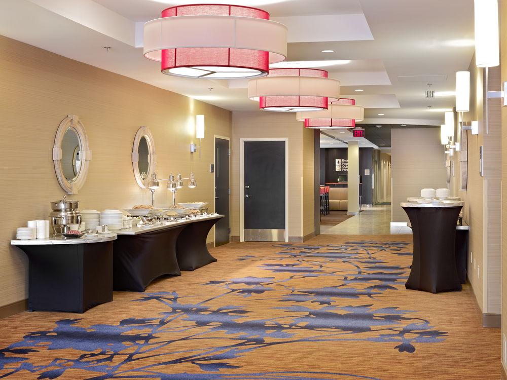 Hotel Courtyard By Marriott Edmonton West Restaurant photo