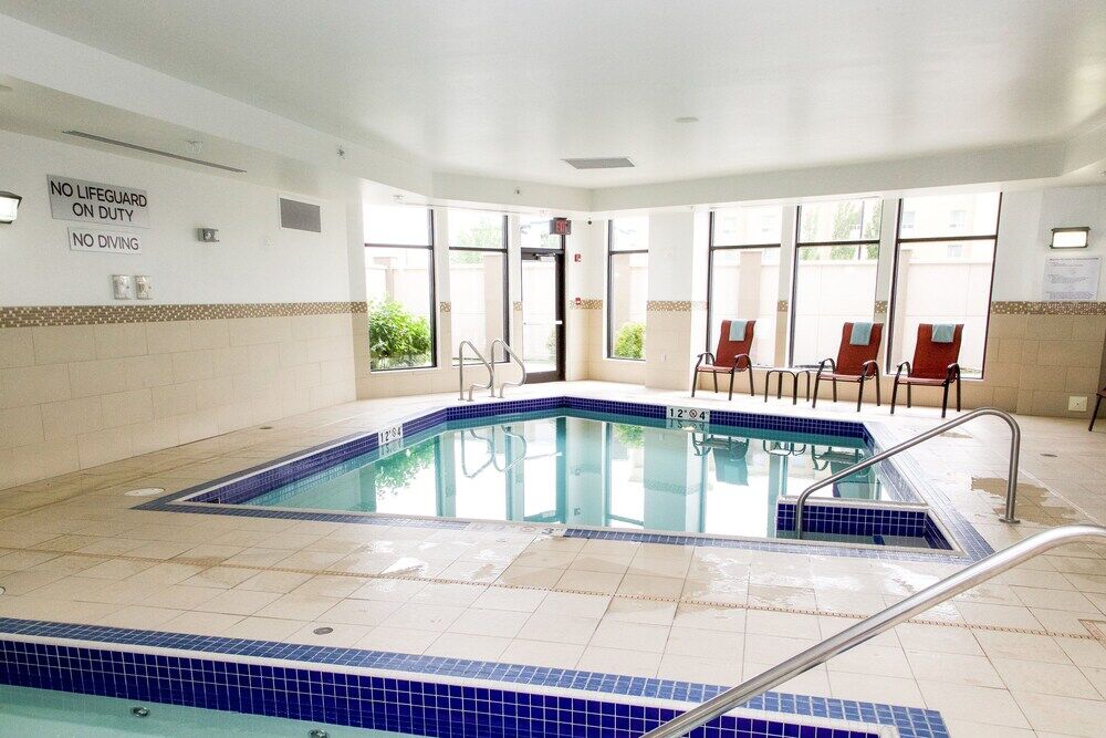 Hotel Courtyard By Marriott Edmonton West Extérieur photo